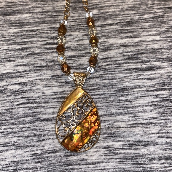 Brown and Gold Tear-Drop Pendant Costume Jewelry Necklace and Earring Set - Picture 8 of 14